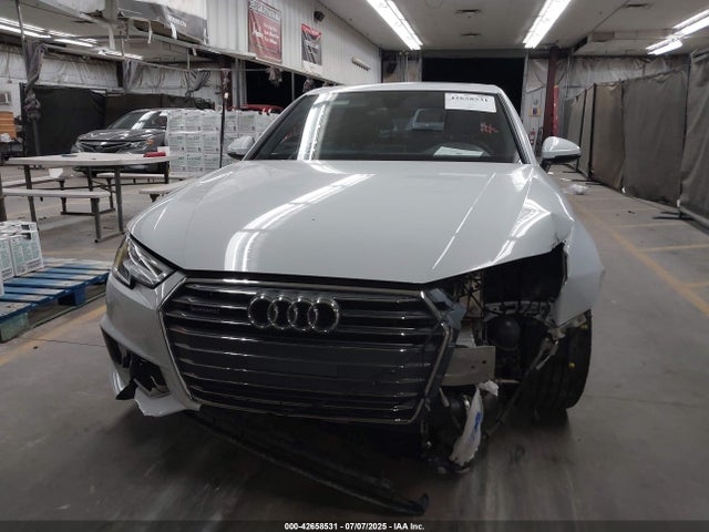 2017 AUDI A4 WAUENAF4XHN055655 Photo 5