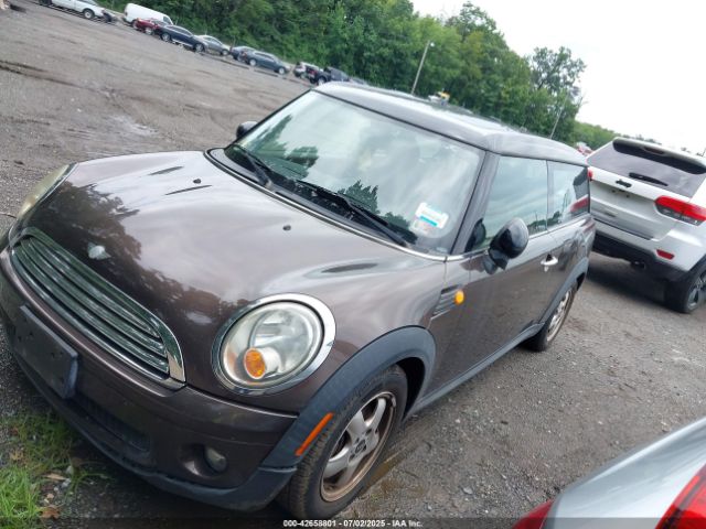 2008 MINI COOPER CLUBMAN WMWML33518TP97187 Photo 1