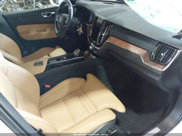 2023 VOLVO XC60 YV4062RA1P1273892 Photo 4