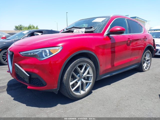 Alfa Romeo 2018 2018 ZASFAKAN3J7B97503 Image 2