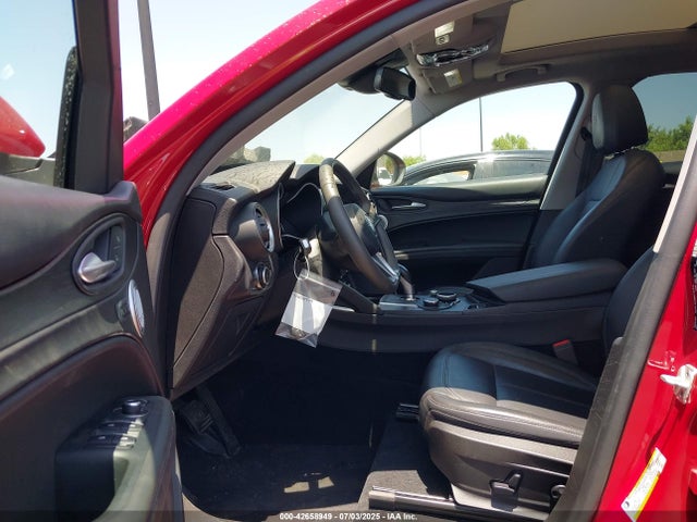 Alfa Romeo 2018 2018 ZASFAKAN3J7B97503 Image 5