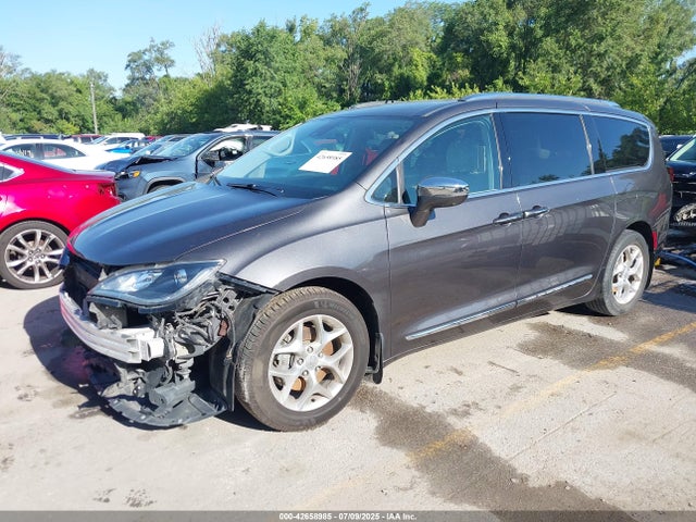 2C4RC1GG7HR603147 Chrysler 2017