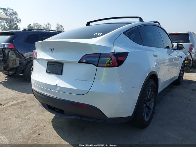 2023 TESLA MODEL Y 7SAYGDEE6PA126577 Photo 3