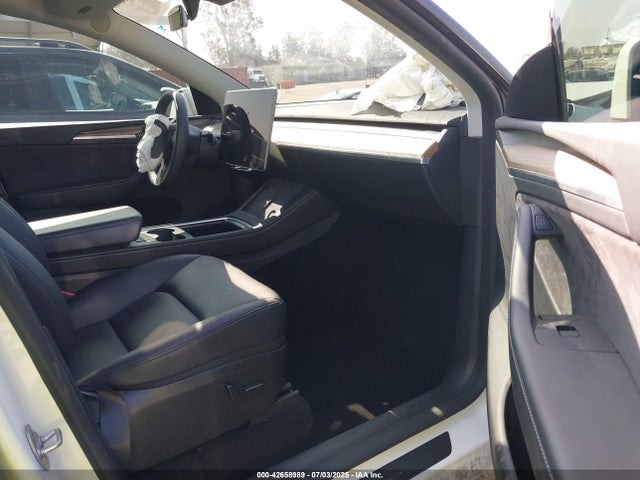 2023 TESLA MODEL Y 7SAYGDEE6PA126577 Photo 4