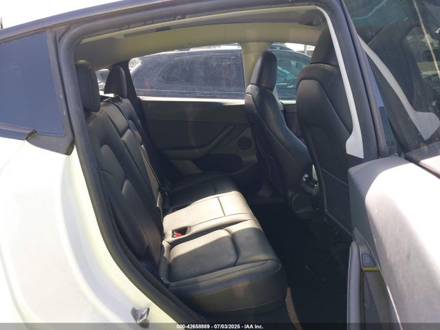 2023 TESLA MODEL Y 7SAYGDEE6PA126577 Photo 7