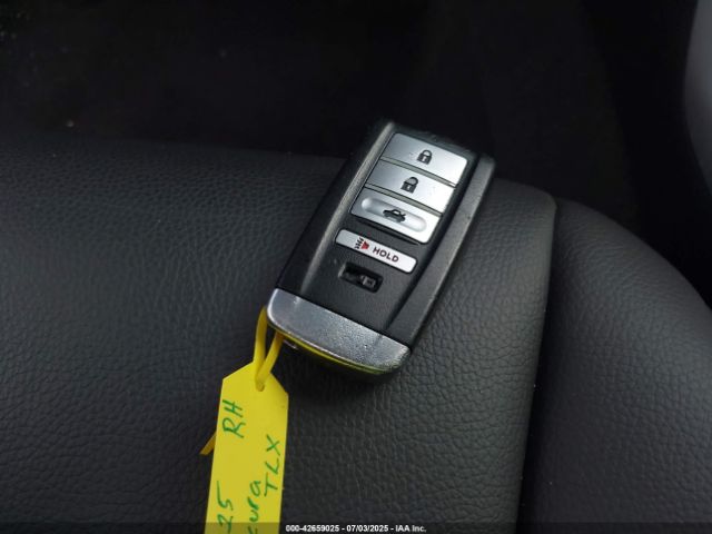 2019 ACURA TLX 19UUB1F33KA010653 Photo 10