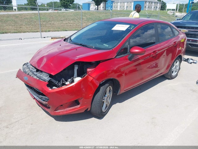 Ford 2019 2019 3FADP4BJ2KM151938 Image 2