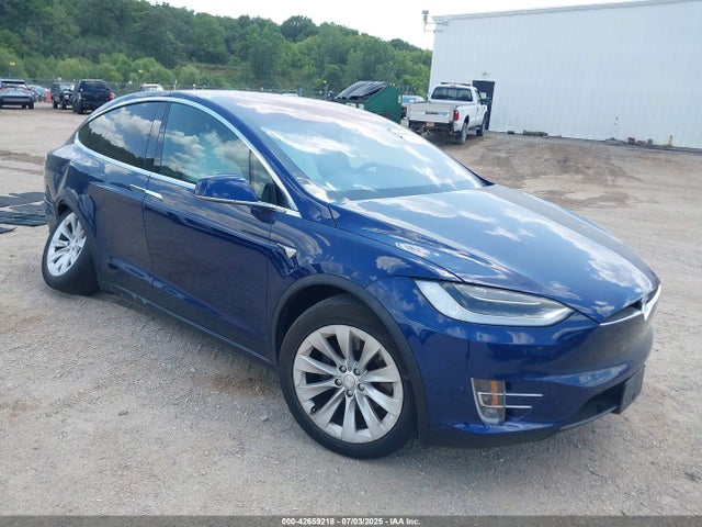 2018 TESLA MODEL X 5YJXCAE21JF127039 Photo 0