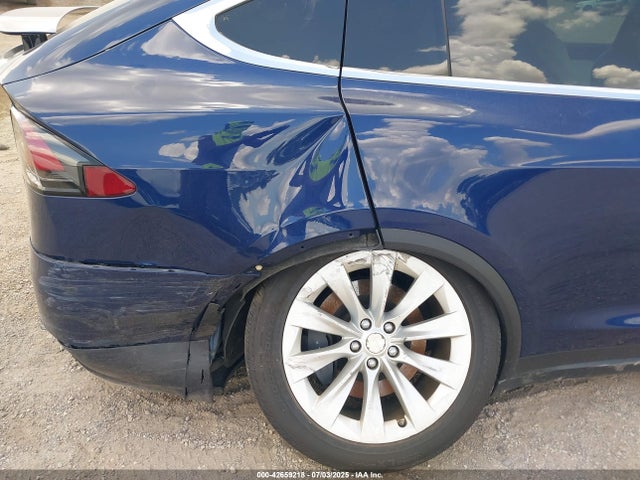 2018 TESLA MODEL X 5YJXCAE21JF127039 Photo 5