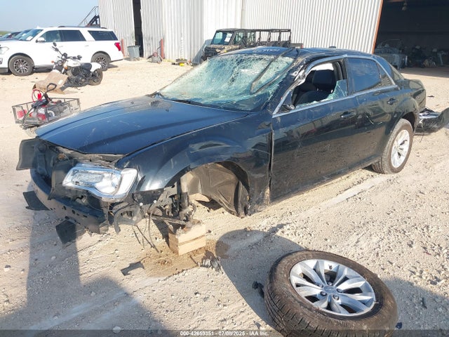 2C3CCAAG4FH894034 Chrysler 300