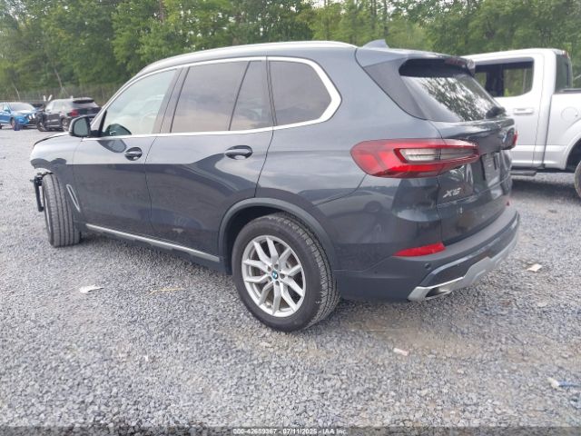 2020 BMW X5 5UXCR6C0XL9D63537 Photo 2