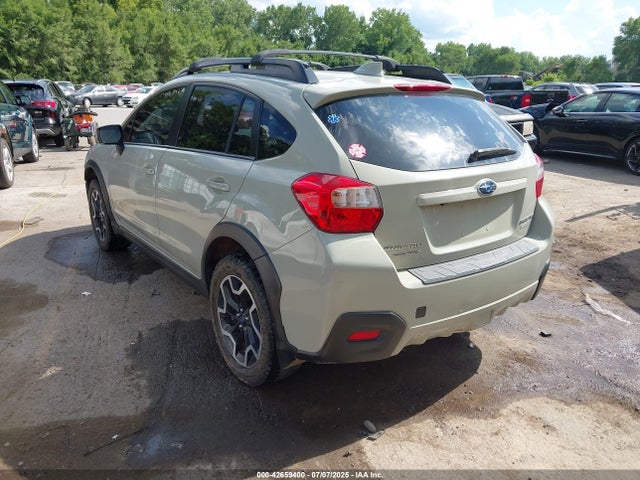 Subaru naturally aspirated 2016 JF2GPAKCXG8200632 Image 3