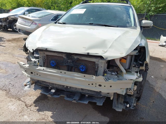 Subaru naturally aspirated 2016 JF2GPAKCXG8200632 Image 6