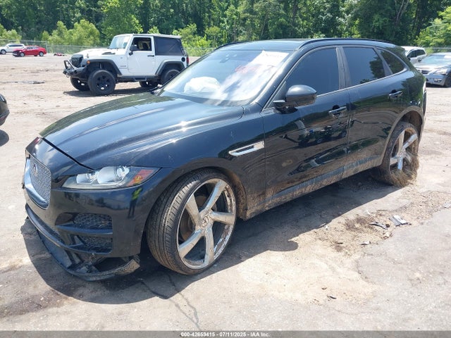 2017 JAGUAR F-PACE SADCJ2BV3HA061593 Photo 1