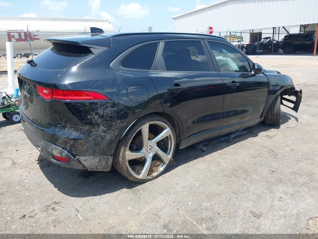 2017 JAGUAR F-PACE SADCJ2BV3HA061593 Photo 3