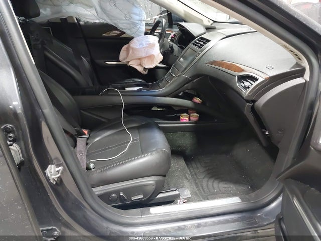 3LN6L2JK0ER807621 Lincoln MKZ