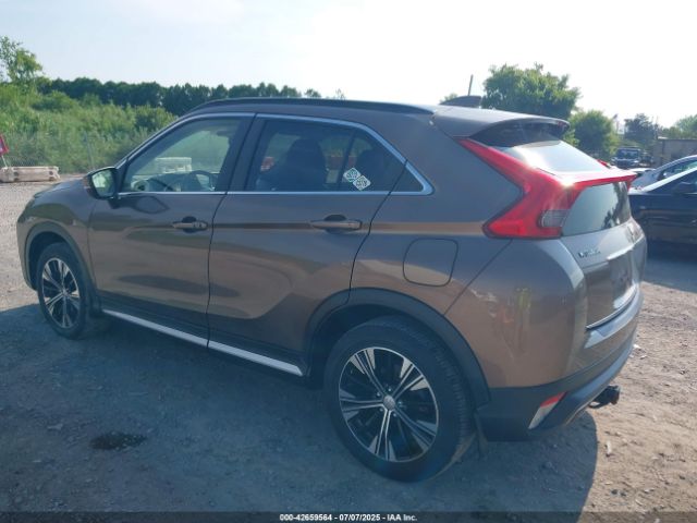 2018 MITSUBISHI ECLIPSE CROSS JA4AT5AA9JZ040536 Photo 2