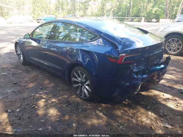 2025 TESLA MODEL 3 5YJ3E1EA9SF987661 Photo 2