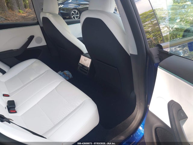 2025 TESLA MODEL 3 5YJ3E1EA9SF987661 Photo 7