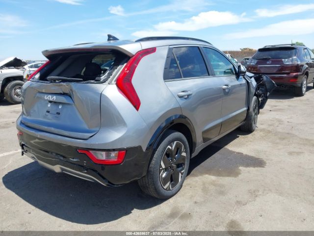 2023 KIA NIRO EV KNDCR3L16P5039102 Photo 3