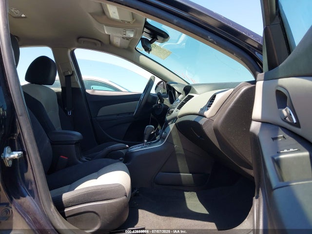 1G1PA5SG6F7264044 Chevrolet lwe