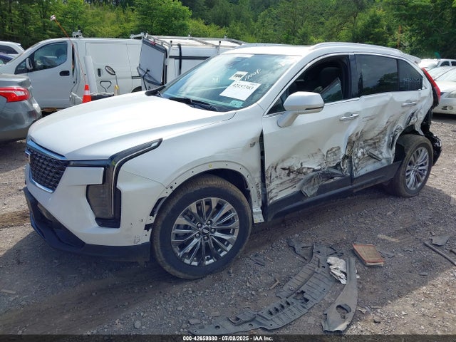 2024 CADILLAC XT4 1GYFZDR43RF147835 Photo 1