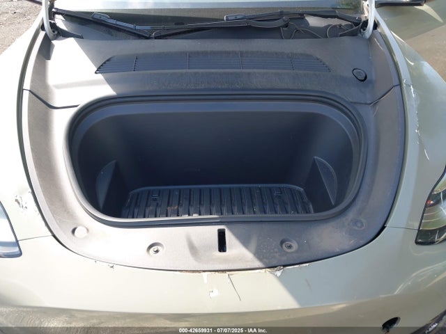 2022 TESLA MODEL Y 7SAYGDEE6NF367300 Photo 9