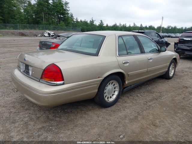 1999 FORD CROWN VICTORIA 2FAFP74W4XX118339 Photo 3