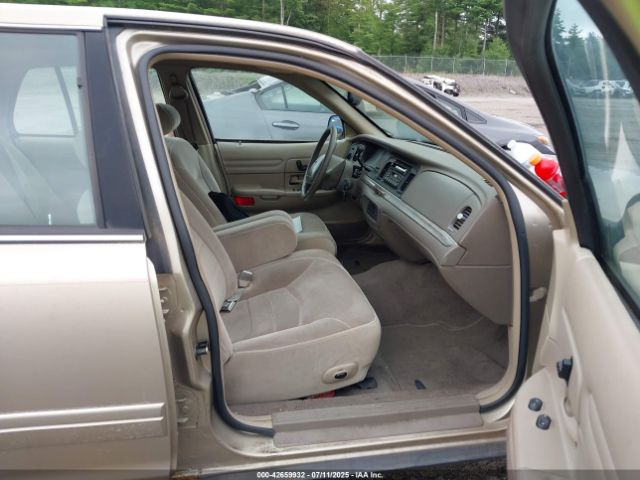 1999 FORD CROWN VICTORIA 2FAFP74W4XX118339 Photo 4