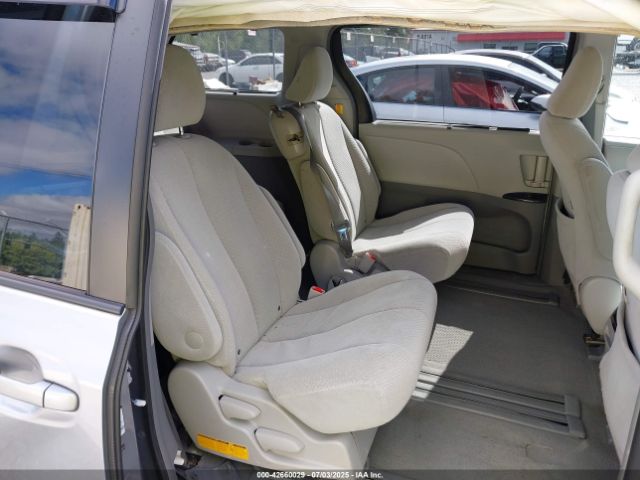 2011 TOYOTA SIENNA 5TDKK3DC3BS013432 Photo 7