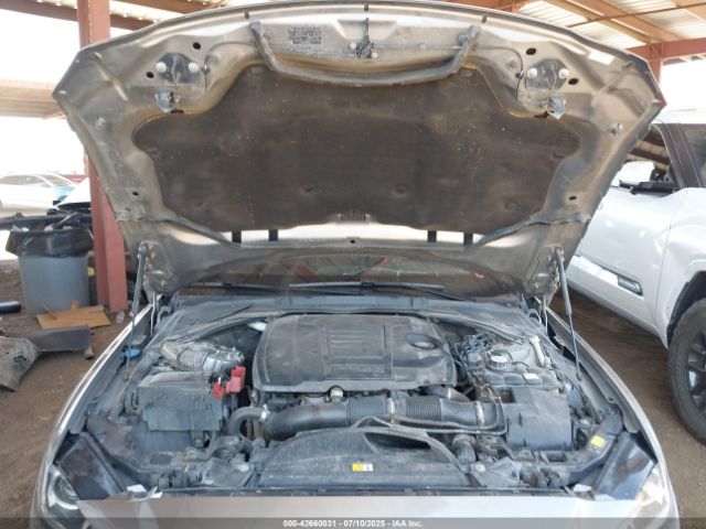 2018 JAGUAR XE SAJAN4GX3JCP36853 Photo 9