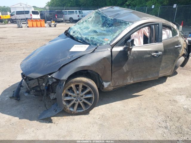 2018 MAZDA MAZDA3 3MZBN1L30JM183689 Photo 1