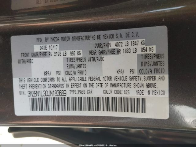 2018 MAZDA MAZDA3 3MZBN1L30JM183689 Photo 8