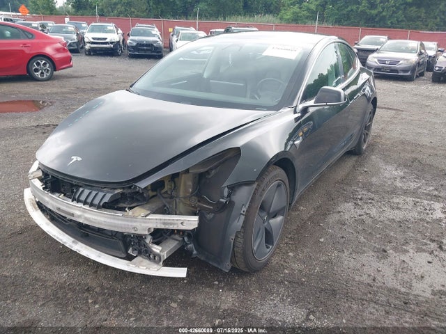 5YJ3E1EA8KF313260 Tesla MODEL 3