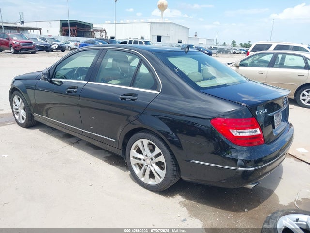 WDDGF4HBXEA965658 Mercedes-Benz C-Class