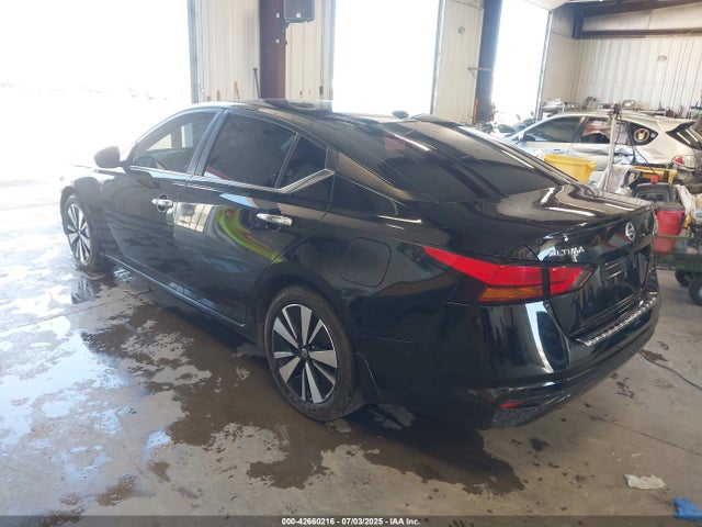 Nissan 2022 2022 1N4BL4DV8NN378550 Image 3