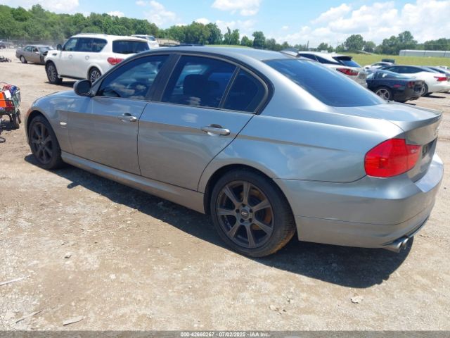 2011 BMW 328I WBAPK5G57BNN31836 Photo 2