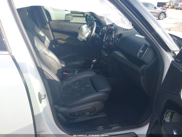 2019 MINI COUNTRYMAN WMZYT5C51K3G92661 Photo 4