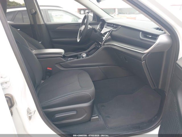 1C4RJKAG2P8814707 Jeep GRAND CHEROKEE L