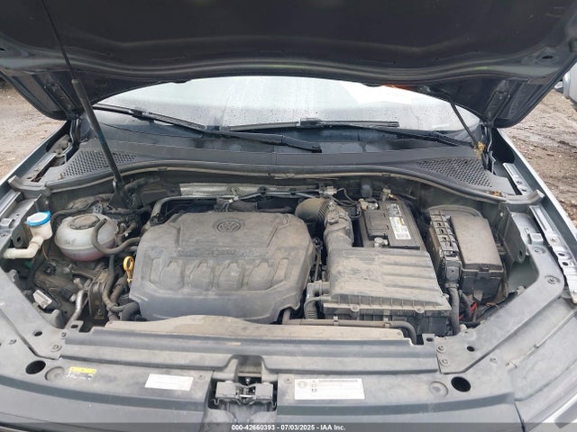 Volkswagen Tiguan 2018 3VV3B7AX8JM056599 Image 10