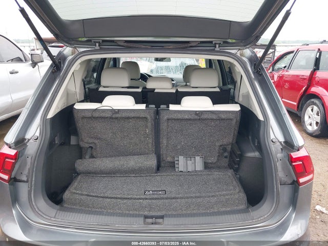 Volkswagen Tiguan 2018 3VV3B7AX8JM056599 Image 18