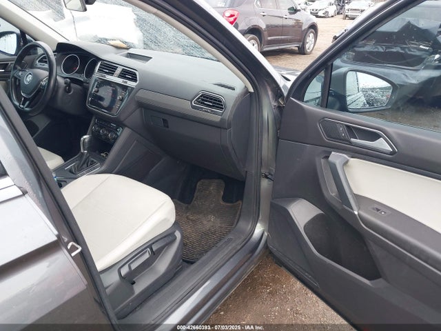 Volkswagen Tiguan 2018 3VV3B7AX8JM056599 Image 5