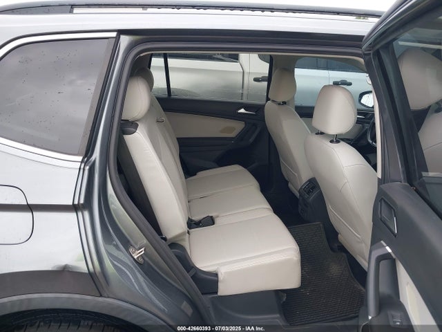 Volkswagen Tiguan 2018 3VV3B7AX8JM056599 Image 8