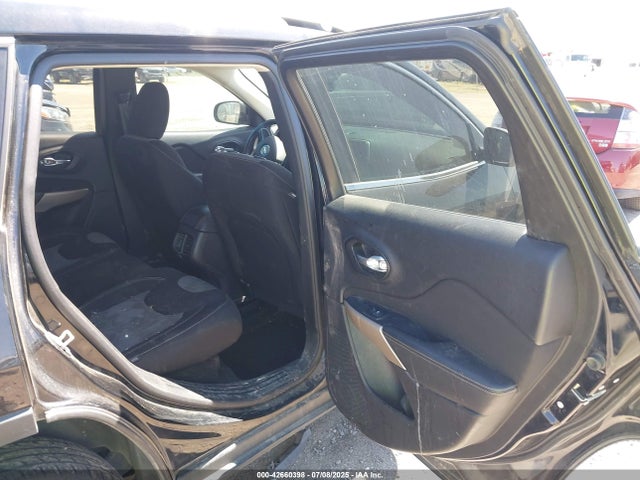 1C4PJMCX5JD529191 Jeep Cherokee