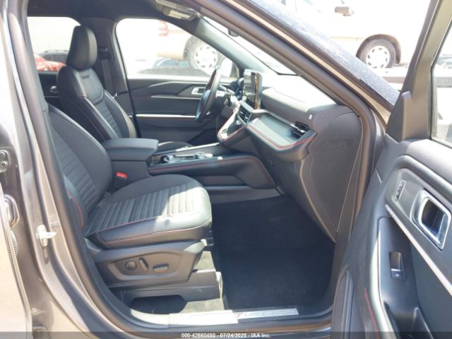 2025 FORD EXPLORER 1FMUK8KH7SGB59066 Photo 4