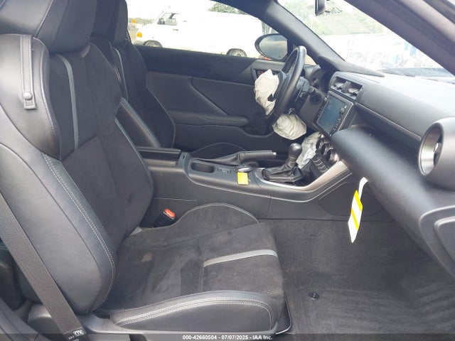 Продаж на аукціоні авто 2023 Toyota Gr86 Premium, vin: JF1ZNBF14P8752273, номер лоту: 42660504