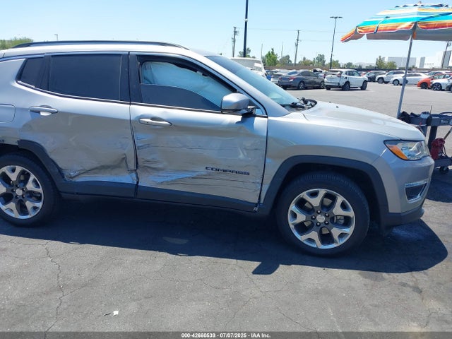 3C4NJCCB4KT802171 Jeep 2019