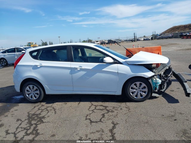 KMHCT5AEXHU350344 Hyundai 2017