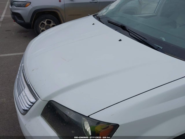 2C4RC1CG8ER132840 Chrysler Town and Country