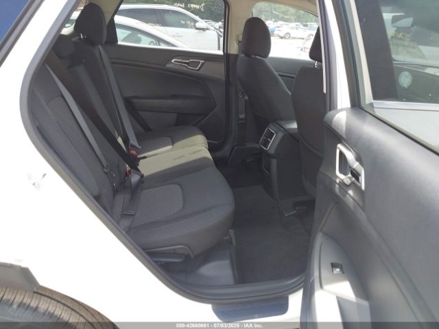 2024 KIA SPORTAGE KNDPU3DFXR7284535 Photo 7